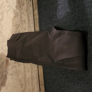 Fabletics Laser Cut Leggings in Green